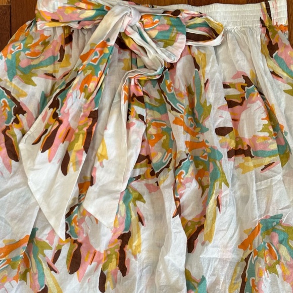 French Connection | White floral 100% cotton skirt with tie size XS - Picture 3 of 9